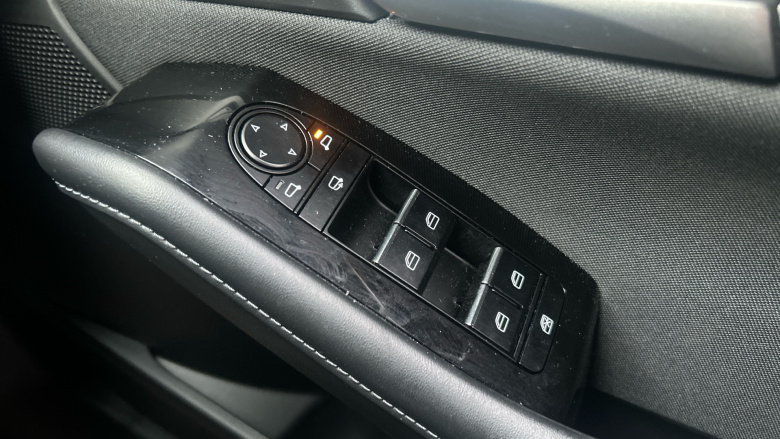 Mazda Cx-30 2.0 e-Skyactiv G MHEV SE-L Lux 5dr Auto Petrol Hatchback